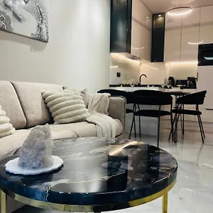 Apartament Crystal Luxury With Free Parking In Cracow For 4 Guests, Kraków